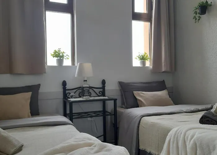 On The Harbor, First Line With Beautiful Sea View In 4 Star Apartamento *