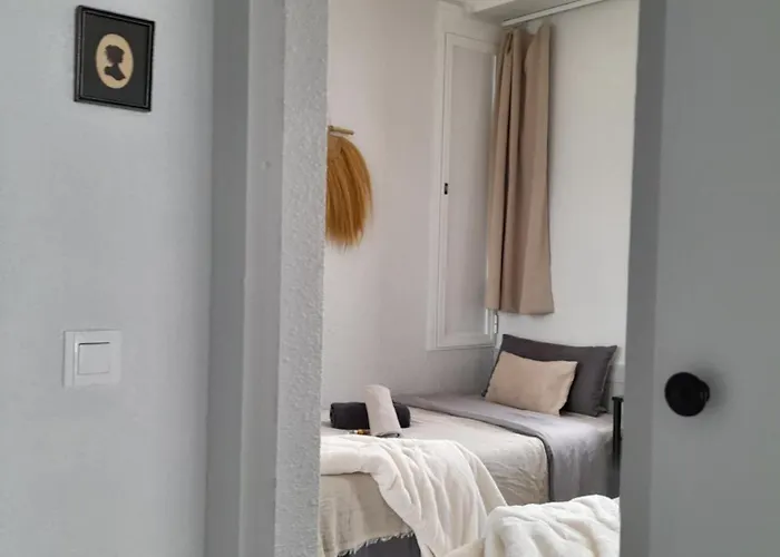 Apartamento On The Harbor, First Line With Beautiful Sea View In 4 Star *
