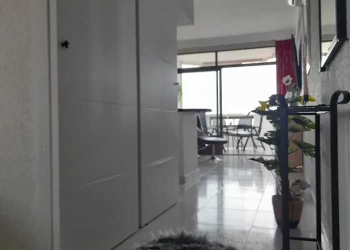 Apartamento On The Harbor, First Line With Beautiful Sea View In 4 Star