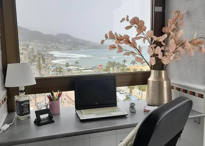 Apartamento On The Harbor, First Line With Beautiful Sea View In 4 Star Fuengirola