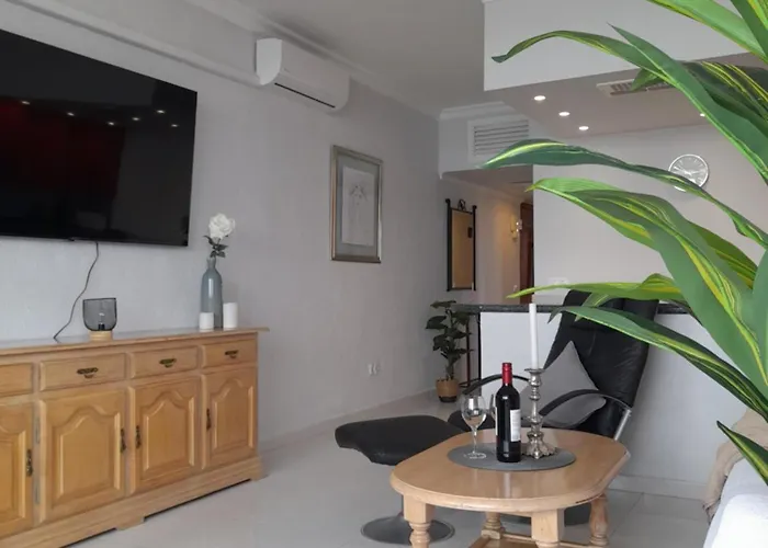 Apartamento On The Harbor, First Line With Beautiful Sea View In 4 Star