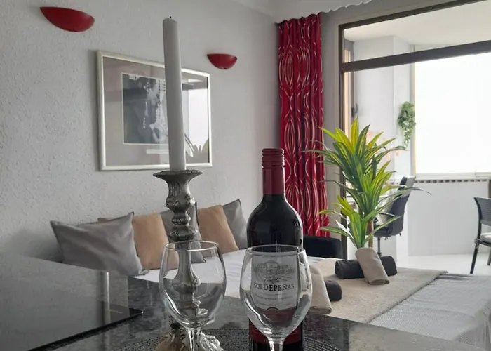 On The Harbor, First Line With Beautiful Sea View In 4 Star Apartamento Fuengirola