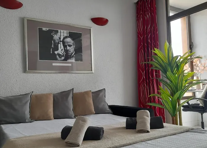 Apartamento On The Harbor, First Line With Beautiful Sea View In 4 Star Fuengirola